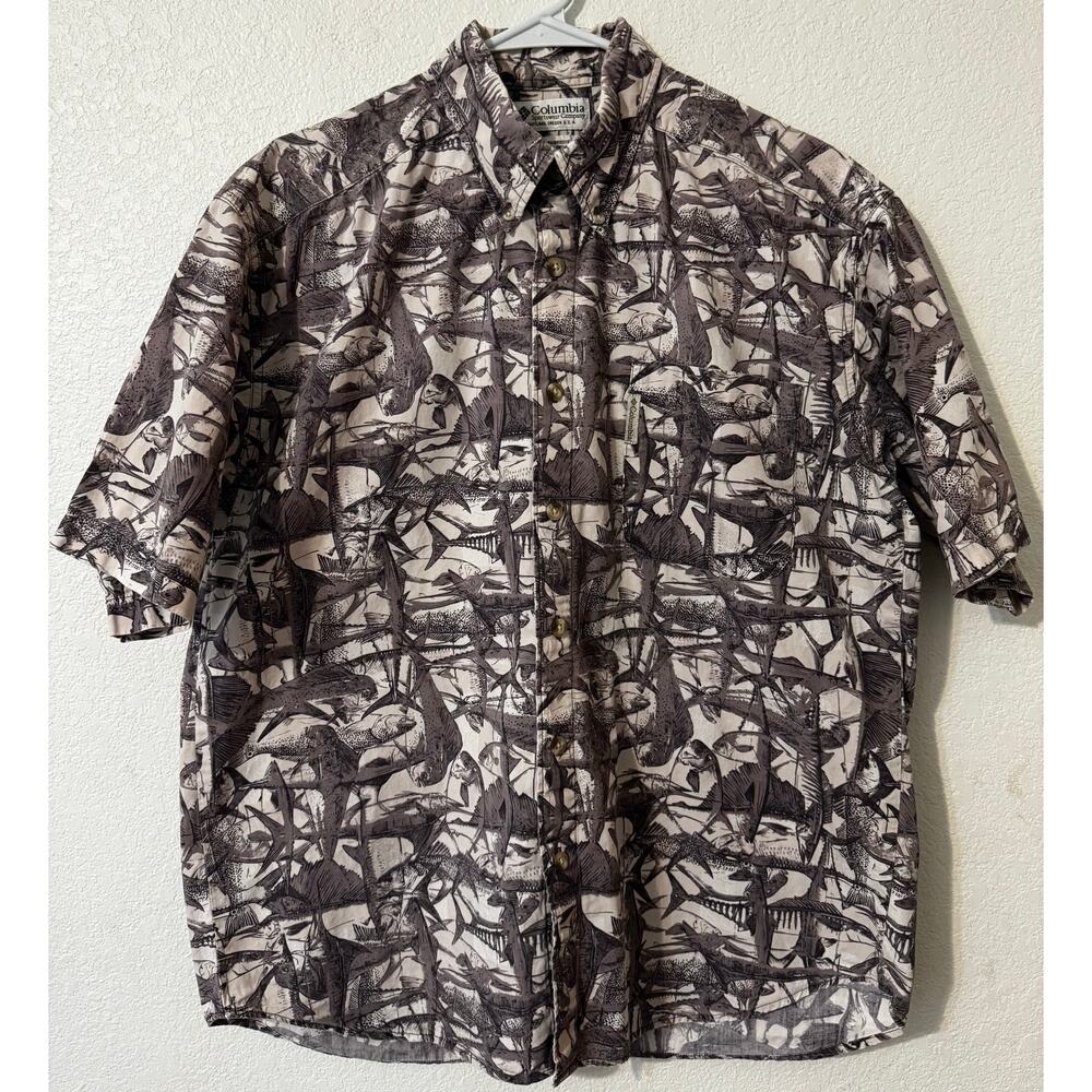 Columbia Men's Short Sleeve‎ Button-Up Fish Patterned Medium